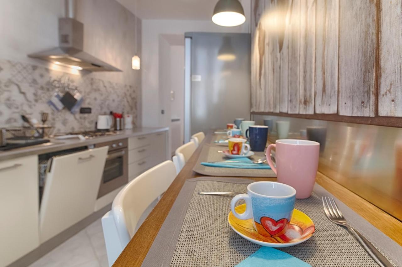 Mihaela Apartment - Charme Near The Station Τεργέστη Εξωτερικό φωτογραφία